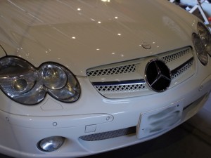 Mercedes SL ロリンザーのダクトイルミ（16色）施工