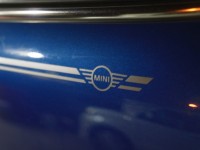 BMW MINIのピンストライプ施工