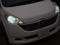 RGステップワゴンのヘッドライトHIDと室内灯LED加工