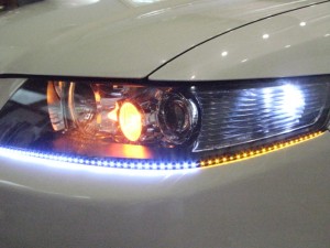アコードワゴン LEDアイライン