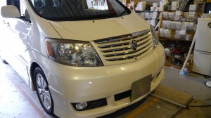10系アルファードのプロジェクターとLEDイカリング施工