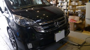 RG系ステップワゴンのスライドドアーイルミ取付・施工