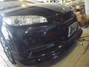 ウィッシュのヘッドライトHID修理