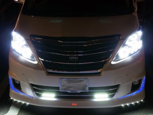 アルファードのリアエアコンパネル間接照明施工