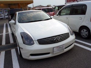 R35スカイラインのヘッドライトユニット交換（クリスタルアイ製）