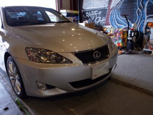 LEXUS ISのフォグHIDとヘッドバルブ交換と室内灯LED他