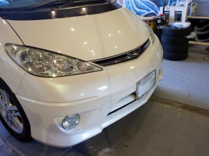 ３０系エスティマのホーン交換とﾍｯﾄﾞﾗｲﾄバルブ交換