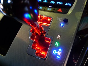 アルファードのエアコンパネル周り全打ち替えと他パーツ取付