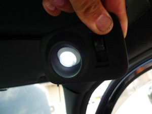 bBのポジション球と室内灯のLED化