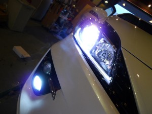 G’sプリウスのフォグランプHID化に伴いユニット交換