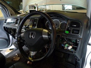 ステップワゴンのE6「EasyCar」取付　後付スマートキー