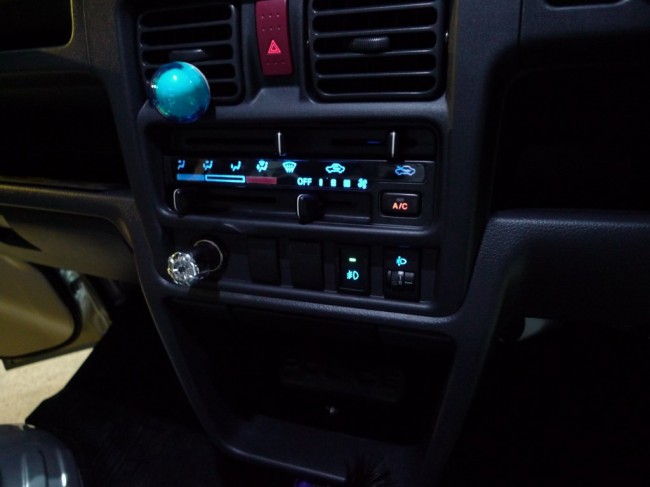 新型キャリーのヘッドライトフォグHID化と室内パネルLED打ち替え