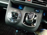 ８０VOXYのエアコンパネル他スイッチ類の全LED打ち替え