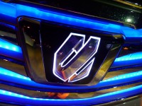 20系アルファードのテール修理とエンブレムイルミ施工