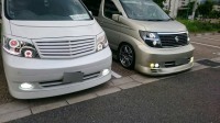 10系アルファードとE51エルグランドのヘッドライト加工（写真提供）