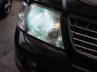 FORDエクスプローラーのヘッドライト修理