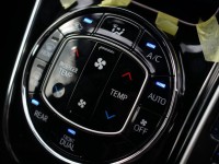 G’s VOXYの室内パネル全LED打ち替え