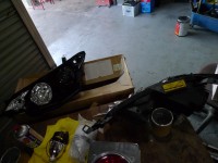 エスティマヘッドライト加工のお手伝い