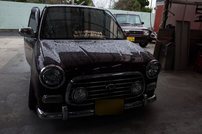 近くの車屋さんからのご依頼で 「ミラジーノにムーヴのエンジン移植したらウィンカーが点滅しない」 とのこと 話聞いただけでめちゃくちゃややこしそう・・・。