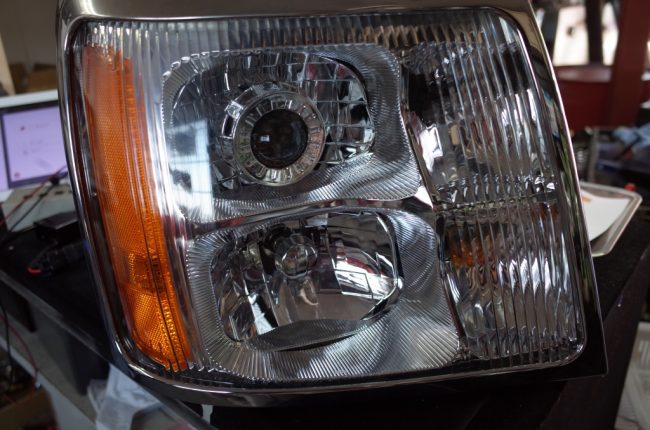 エスカレードヘッドライト左 ヘッドライト 2002-2006キャデラック・エスカレードLEDデュアル