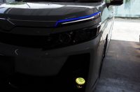 VOXY　のシーケンシャルウィンカー取り付けとリアリフレクター加工