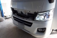 NV350のヘッドライトバルブ交換
