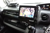 新型NBOXの走行中TV視聴化　加工