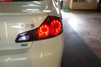 V36 スカイラインのテールランプ修理