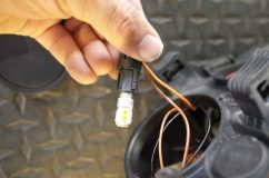 この手のサイズのLEDは欧州車に多い LEDにした場合大抵ハロゲンよりも暗くなってしまいます。 今回採用したのは3030チップというSamsung製LED