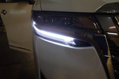 デイライト機能も追加しました。LEDをPowerUPさせているので明るさがすごいです。 スモールランプが点灯すると減光します。