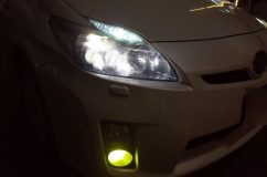 純正ヘッドライトはLEDなのでそれ以外をすべてLEDに変更しました。