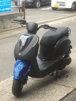 台湾スクーターSYMのヘッドライトを加工させていただきました。