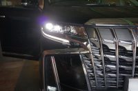 ３０後期アルファードのデイライト強発光＆フロント・リアシーケンシャルウィンカー