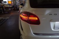 ポルシェ カイエンの外品テールランプ修理
