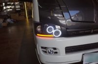 ハイエースのヘッドライト加工