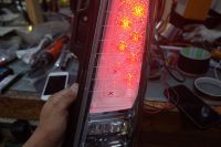 NBOXカスタムのテールランプ修理