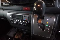 ハイエースのLED打ち換えと各種パーツ取り付け