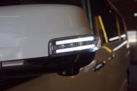 E52エルグランド　バレンティ製ミラーウィンカー修理