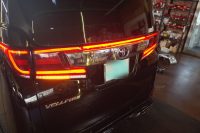 30前期ヴェルファイアのテールランプインストール