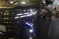 40アルファードのシグネチャーイルミ取り付け