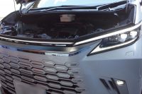 LEXUS LMのグリルイルミ施工