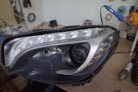 メルセデス・ベンツのヘッドライトマーカーLED修理