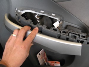 プリウス30系の各種スイッチ類LED打ち替え