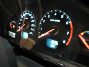 VOLVO V70 メータパネル分解