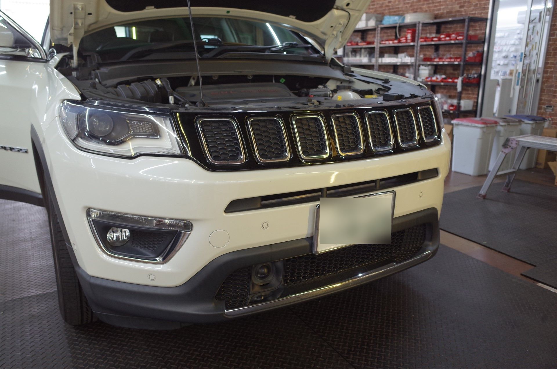 JEEP コンパスのヘッドライト点灯不良 - トレードゲート / TRADEGATE