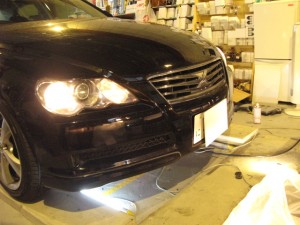 マークX のHIDフォグランプ交換施工 BEFORE