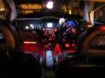 ニュービートルのLED交球とフットランプLED施工 インパネとの相性も抜群です。手振れ満開でスミマセン。次回からはスタンドを使います。