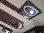 アストロのHIDヘッドライトと各種LED交換 室内のスポット球はT10ウェッジ球が入っていました。表面のカバーだけが外れます。