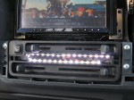 ハイゼットトラックのメータパネルLED打ち替えとエアコンパネル電球LED化 エアコンパネルはテープLEDの先っちょにT5のコネクターを半田付けして差し込んで電源を取り出します。