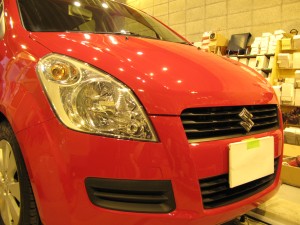 スプラッシュのHIDヘッドランプ交換施工